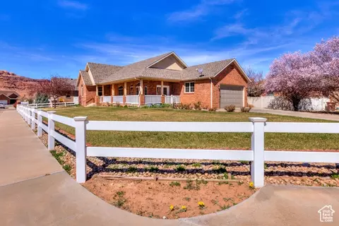 Exterior - 494 E Kachina Way, Moab, UT 84532 photo 3 of 15