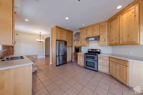 Kitchen - 494 E Kachina Way, Moab, UT 84532 photo 2 of 2