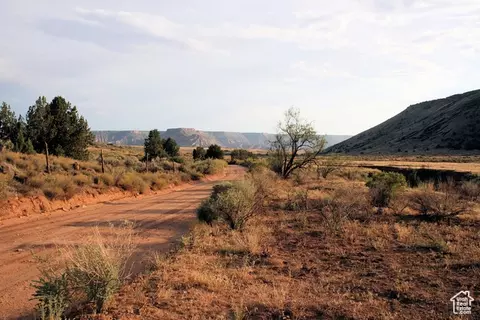 Undisclosed, Virgin, UT 84779 photo 4