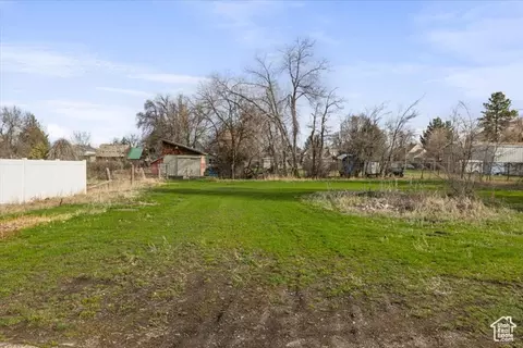 Exterior - 263 W Center St, Logan, UT 84321 photo 3 of 3