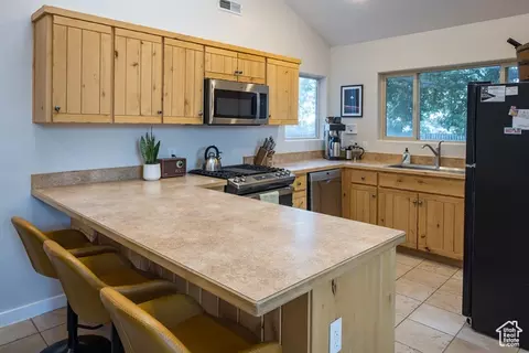 Kitchen - 3686 Spanish Dr #W1, Moab, UT 84532 photo 4 of 4