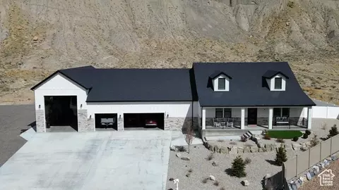 1240 W 2360 N, Helper, UT 84526