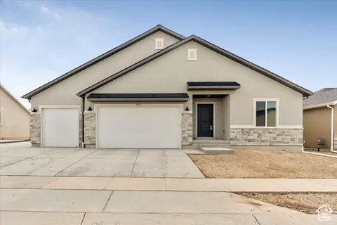 2329 E Woodbury Ln, Eagle Mountain, UT 84005
