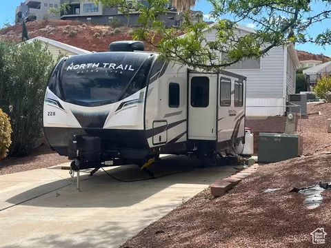 840 N Twin Lakes Dr #228, Saint George, UT 84770
