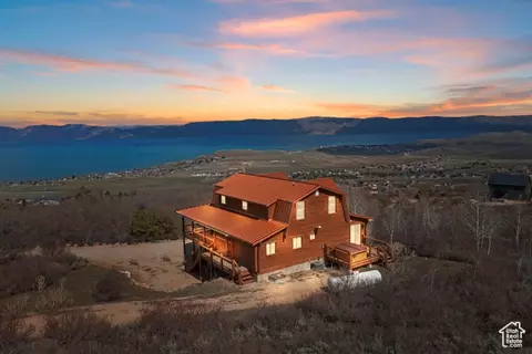 2292 S Aspen Loop, Garden City, UT 84028
