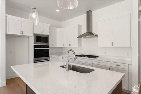 Kitchen - 549 N Legend Way #C/466, Mapleton, UT 84664 photo 4 of 4