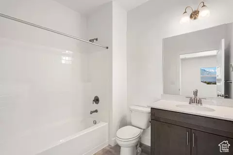 Bath - 549 N Legend Way #C/466, Mapleton, UT 84664 photo 3 of 4