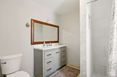 Bath - 63 E Main, Bicknell, UT 84715 photo 1 of 9