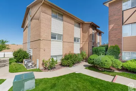 5545 S 2100 W #D22, Roy, UT 84067