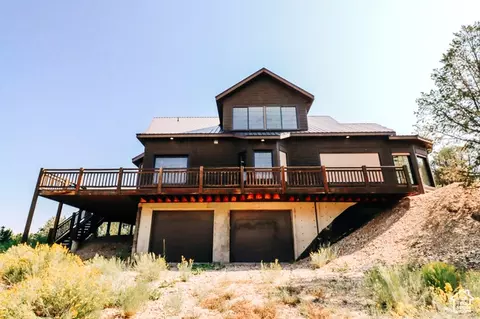 985 N Russell Rd, Hatch, UT 84735