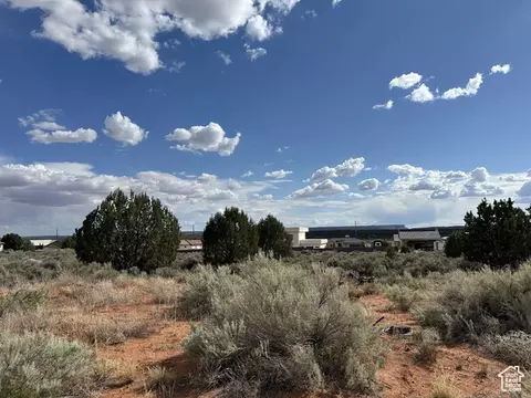 1152 E Red Sage Ln, Apple Valley, UT 84737 photo 6