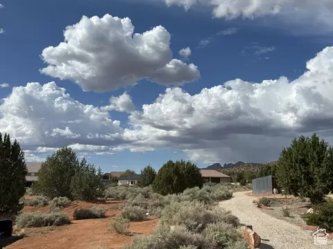 1152 E Red Sage Ln, Apple Valley, UT 84737 photo 8