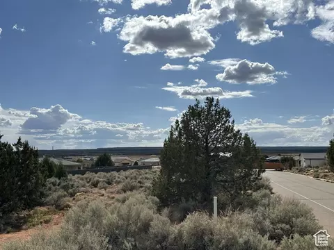 1152 E Red Sage Ln, Apple Valley, UT 84737 photo 5