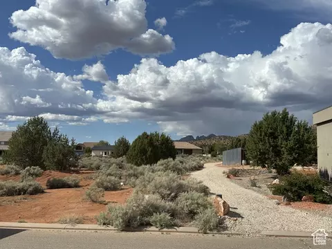 1152 E Red Sage Ln, Apple Valley, UT 84737 photo 7