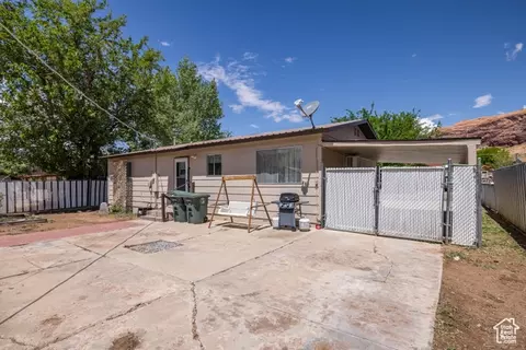 Exterior - 527 W Palisade Dr, Moab, UT 84532 photo 6 of 11