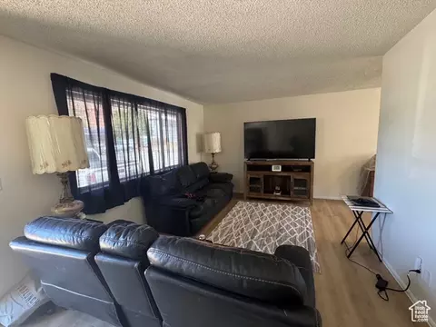 Living - 527 W Palisade Dr, Moab, UT 84532 photo 1 of 2