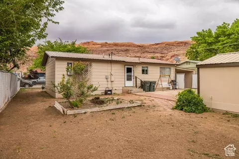 Exterior - 527 W Palisade Dr, Moab, UT 84532 photo 3 of 11
