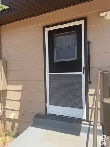 Exterior - 527 W Palisade Dr, Moab, UT 84532 photo 11 of 11