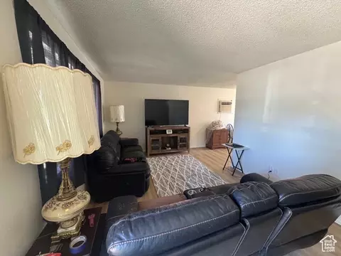 Living - 527 W Palisade Dr, Moab, UT 84532 photo 2 of 2