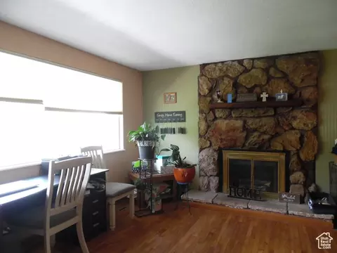 Living - 477 W Grand Cir, Moab, UT 84532 photo 4 of 4