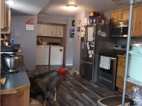 Kitchen - 477 W Grand Cir, Moab, UT 84532 photo 3 of 3