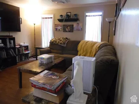 Living - 477 W Grand Cir, Moab, UT 84532 photo 3 of 4