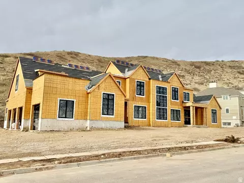 1677 N Elk Ridge Ln #18, Alpine, UT 84004