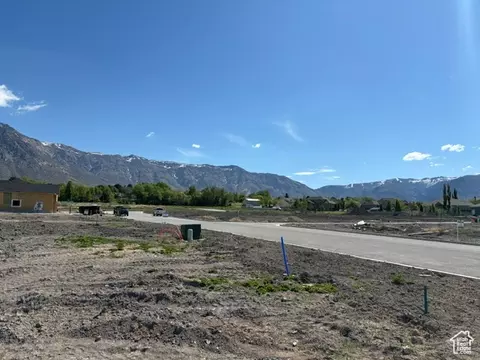 3219 N 1200 W #201, Pleasant View, UT 84414