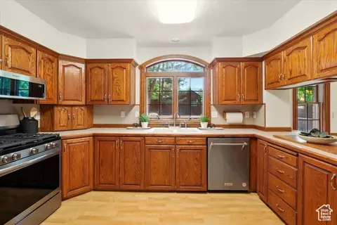 Kitchen - 396 S 455 E, Smithfield, UT 84335 photo 2 of 4