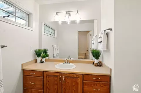 Bath - 396 S 455 E, Smithfield, UT 84335 photo 4 of 6