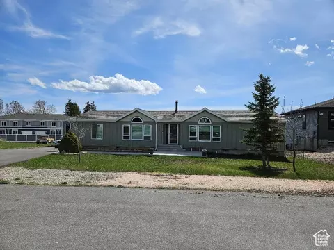 550 S Stump Hollow Rd, Garden City, UT 84028