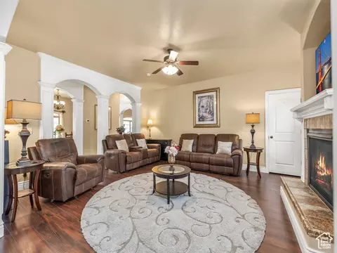 Living - 2774 N 370 E, Provo, UT 84604 photo 2 of 2