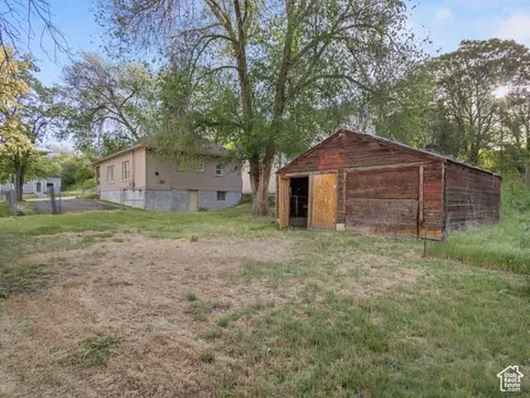 Exterior - 551 E 27th St, Ogden, UT 84403 photo 5 of 7