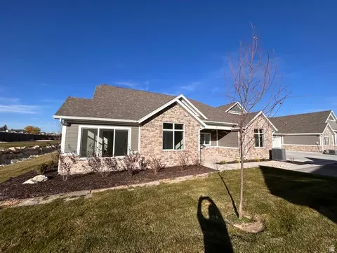 9566 S Ember Glow Ct #C, South Jordan, UT 84095