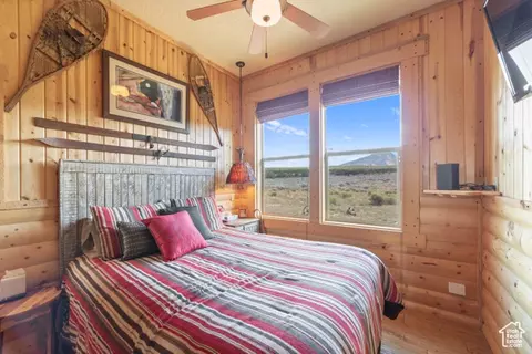 Bedroom - 12343 Sand Flats Rd, Moab, UT 84532 photo 4 of 10