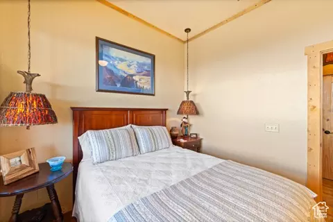 Bedroom - 12343 Sand Flats Rd, Moab, UT 84532 photo 7 of 10