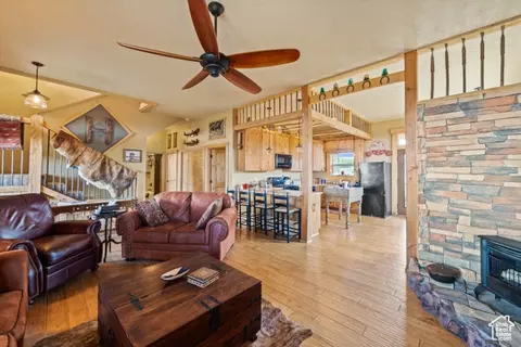 Living - 12343 Sand Flats Rd, Moab, UT 84532 photo 5 of 6