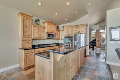 2116 E Falcon Ridge Dr, Draper, UT 84020 photo 10
