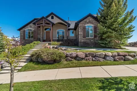 2116 E Falcon Ridge Dr, Draper, UT 84020