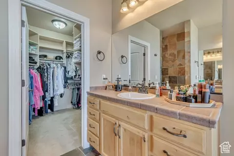 2116 E Falcon Ridge Dr, Draper, UT 84020 photo 18