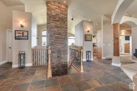 2116 E Falcon Ridge Dr, Draper, UT 84020 photo 4