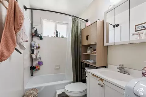 Bath - 285 N 300 W, Orem, UT 84057 photo 2 of 2