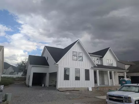 Exterior - 2771 W Aurora Ave, Mapleton, UT 84664 photo 2 of 6