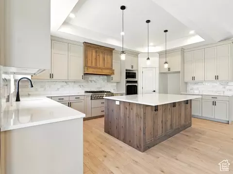 Kitchen - 2023 S 150 W, Perry, UT 84302 photo 6 of 7