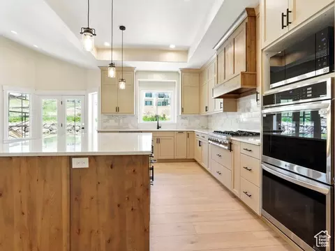 Kitchen - 2023 S 150 W, Perry, UT 84302 photo 4 of 7