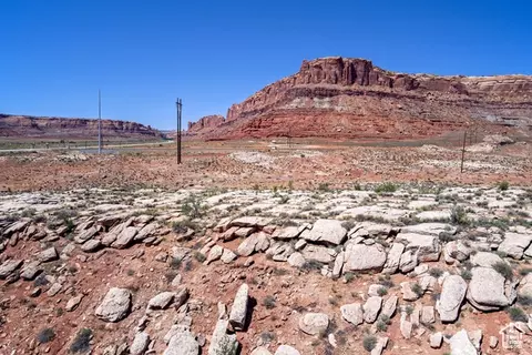 Undisclosed, Moab, UT 84532 photo 11