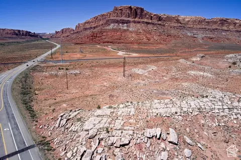 Undisclosed, Moab, UT 84532 photo 7