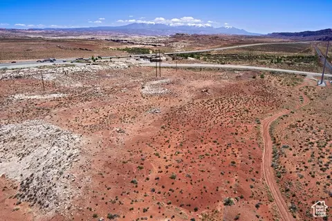 Undisclosed, Moab, UT 84532 photo 18