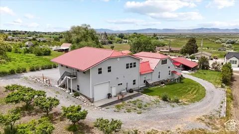 Exterior - 1670 S Hwy 89, Perry, UT 84302 photo 7 of 10