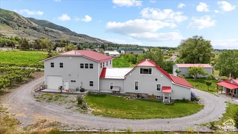 Exterior - 1670 S Hwy 89, Perry, UT 84302 photo 9 of 10